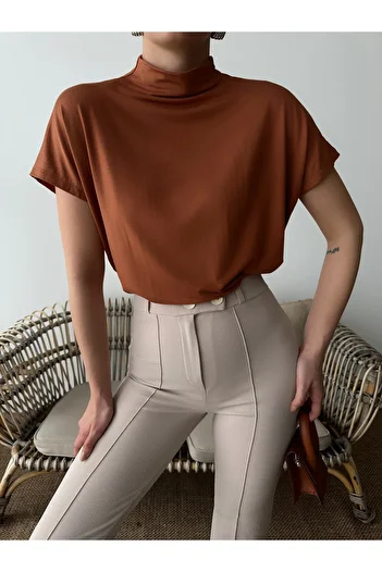 Look Forward Γυναικεία μπλούζα με πλακάκια με γιακά Viscose Elasthane υφασμάτινη μπλούζα με ανοιχτό ώμο