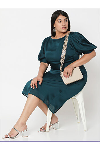 Mish By Styli Plus Size Boat Neck Gathered Detail A-Line Midi Dress