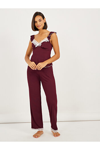 Styli Ruffle Sleeve Contrast Lettuce Hem Lace Cami and Pyjama Set
