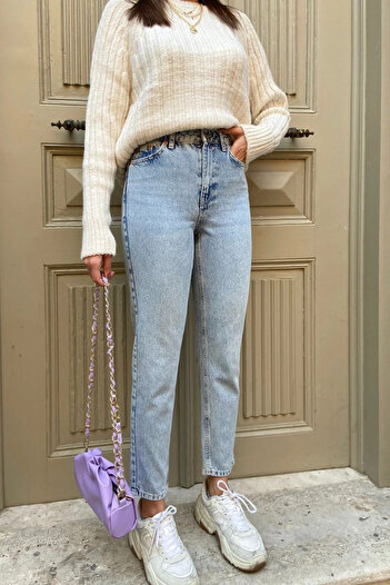 Trn JNS Gizem (Love) Leo 90's Dora Boyfrend Mavi Kar Yıkama Yüksek Bel Likralı Mom Jeans Kot Pantolon