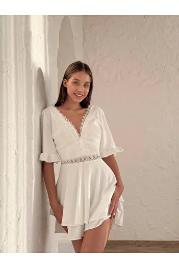 FASHION COCKTAIL Backless Brode Lace Detail Shorts Jumpsuit V Neck Laced Ruffle Sleeve Summer Bohemian Shorts Jumpsuit