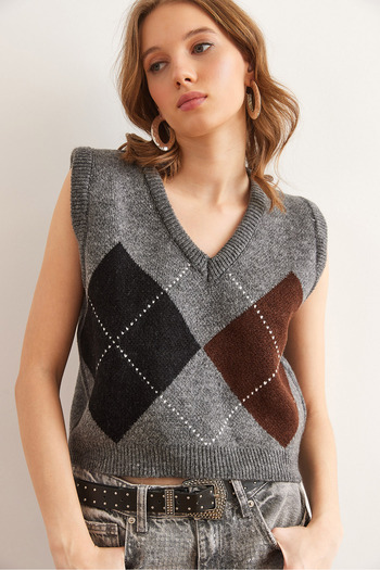 Olalook Women's Gray Diamond Pattern Crop Knitwear Sweater Svt- 00000044