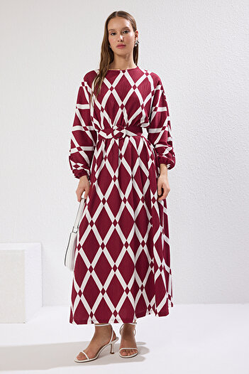 Trendyol Modest Burgundy Print Crinkle Woven Dress with Belt Detail Tctss24Eb00233