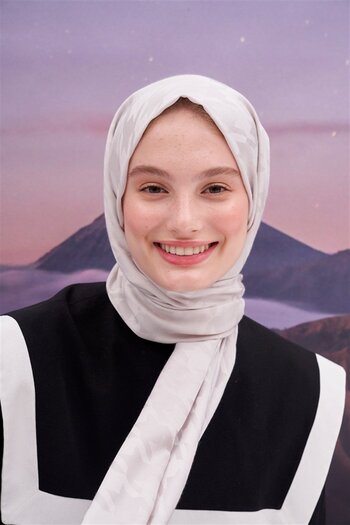carell Jacquard Silk Houndstooth - Italian Silver Shawl