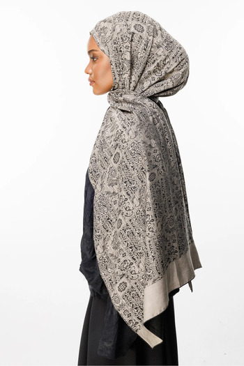 Mooncorn Henna Pattern Double Sided Shawl Black-Beige