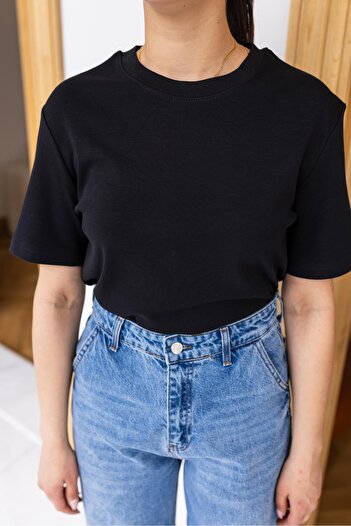 Askı Nişantaşı Black Crew Neck Cotton Fabric T-Shirt