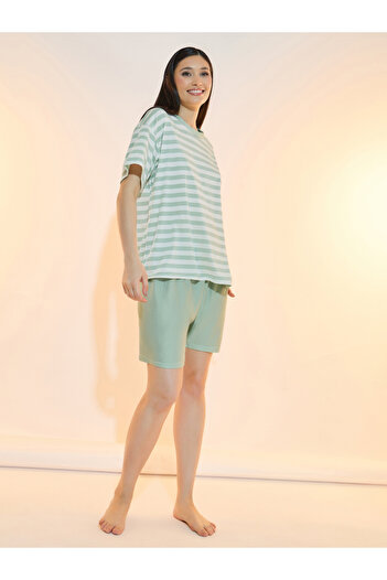 Take Two By Styli Striped Dropped Shoulder T-Shirt and Shorts Set
