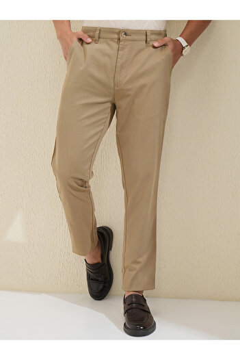Highlander By Styli Mid Rise Regular Fit Trousers