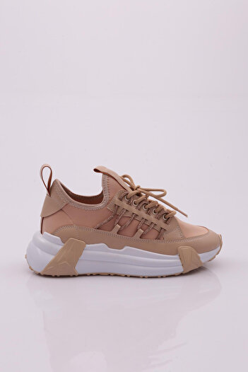 DGN 053 Women's Laced Sneaker