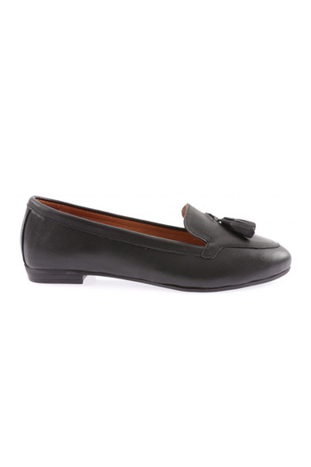 DGN Women's Zenne Loafer with Tassel Accessories Genuine Leather Black 21532110