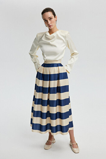 Touché Privé STRIPED MATTE SATIN FLOUSH SKIRT