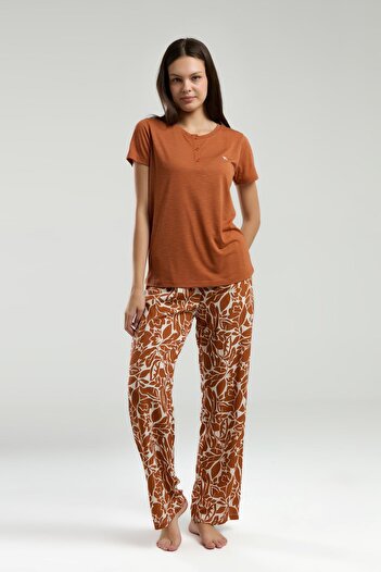 Arnetta Summer Pajama Suit, Button-Down Collar, Short Sleeve, with Pockets and Print