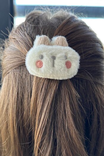 TAKIŞTIR White Color Rabbit Figured Side Buckle
