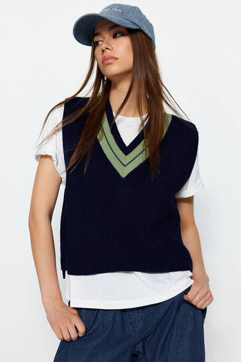 Trendyol Collection Indigo Crop V-Neck Knitwear Sweater TWOAW21BZ0135