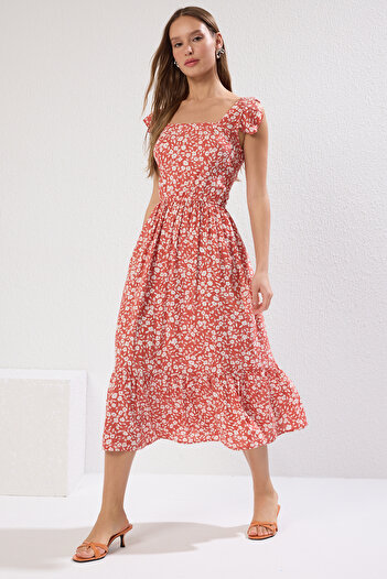 Trendyol Collection Rochie țesută midi din viscoză cu decolteu pătrat cu imprimeu floral TWOSS20EL3331