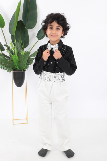 YÜSÜ Boy's Black and White Dancer Costume