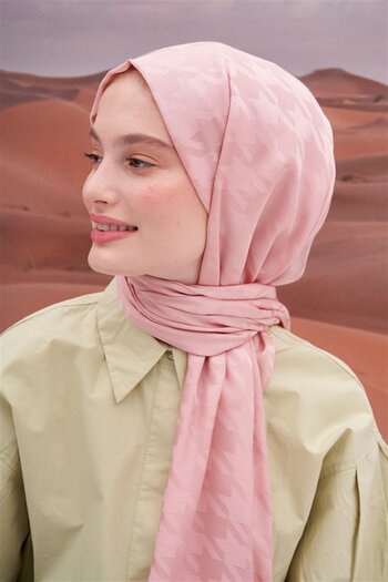 carell Jacquard Silk Houndstooth Shawl - Powder