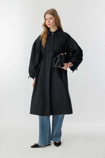 Hooopstore Black Trench Coat with Rose Cape Detail