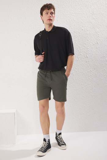 Trendyol Collection Khaki Karyoka Stitched Basic Shorts & Bermudas - Regular Fit Tmnss25Sr00021