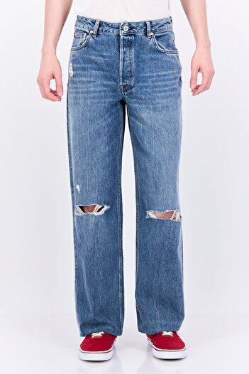 Gant Men Relaxed Fit Washed No Stretch Straight Leg Jeans, Mid Blue Wash