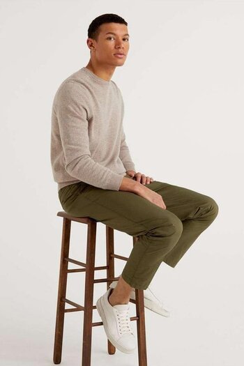 United Colors of Benetton Men's Brown Sweater (Model Code: 123A1002U1G34)