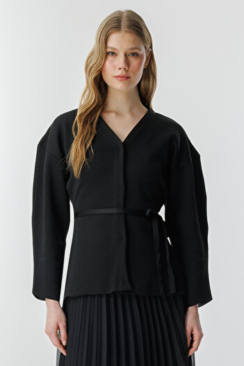 Hooopstore Naye Waist Sitting Mercerized Black Cardigan