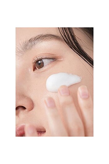 Celimax RELIEF MADECICA pH BALANCING FOAM CLEANSING (Dengeleyici Köpük Temizleyici)