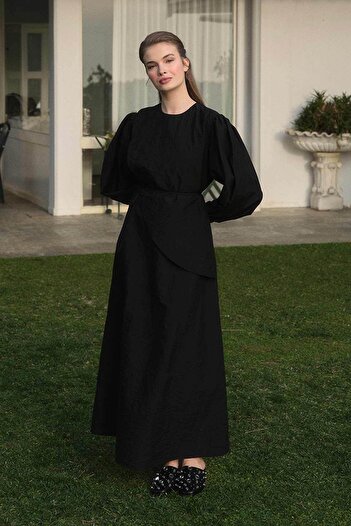 Hooopstore Asymmetrical Cape Detailed Black Dress