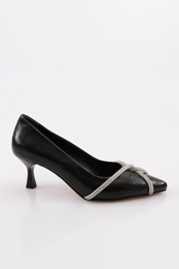 DGN Fb-46 Women's Black Patent Leather - Silver Stone Banded Heeled Shoes