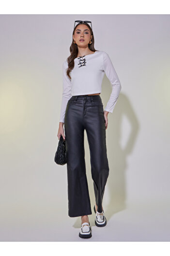 Take Two By Styli Solid Bow Detail Crop Top
