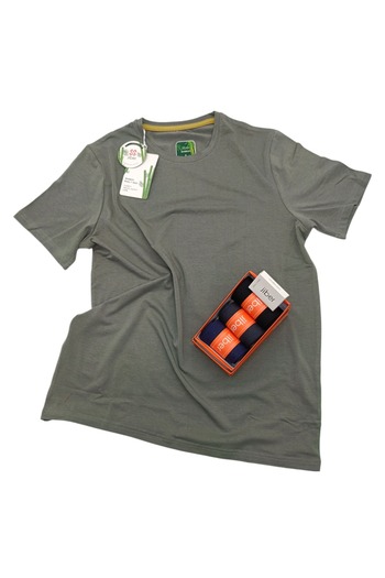 Jiber Quality Men's Bamboo T-Shirt and 3-Piece Modal Socks Set