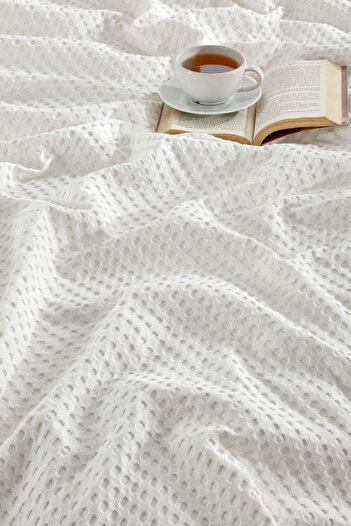 Naturosa Double Ecru Color Waffle Pike 100% Cotton 200 X 220 cm