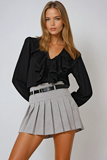 VAGGON Women's Black Baby Collar Scallop and Rib Detailed Front Ruffled Woven Blouse Prmx10004