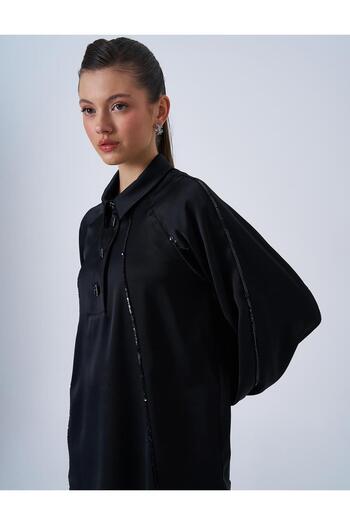 Kayra Shiny Buttoned Satin Blouse - Black