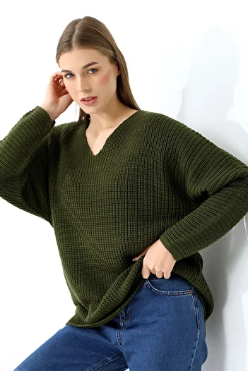 Devinka Women's Khaki Oversize Casual V-Neck Knitwear Sweater