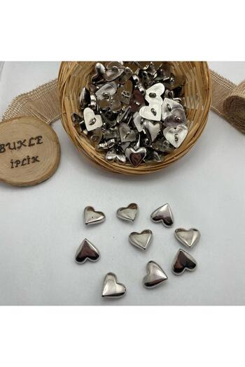 Bukle İplik نموذج قلب فضي اللون بزر بلاستيكي معدني بخياطة سفلية 34 بوصة - (6 قطع)