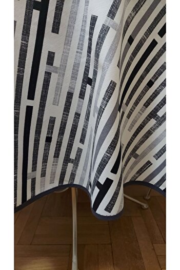 gonk Round, Duck (Liquid Pusher, Stain-Resistant) Fabric, Tablecloth