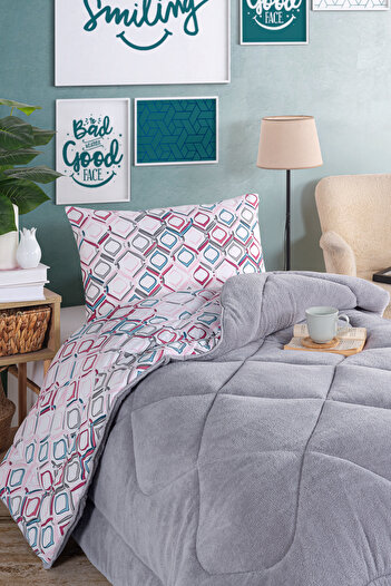 Eponj Home Single Comfort Set 2 Pieces - Stella Powder with Wellsoft Quilt