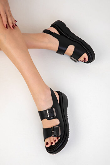 SOHO Women's Black Sandals 20336