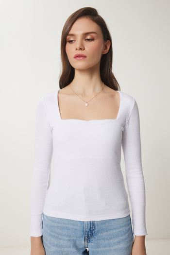 Happiness İstanbul Kadın Kırmızı Beyaz 2'Li Kalp Yaka Fitilli Örme Bluz GT00231