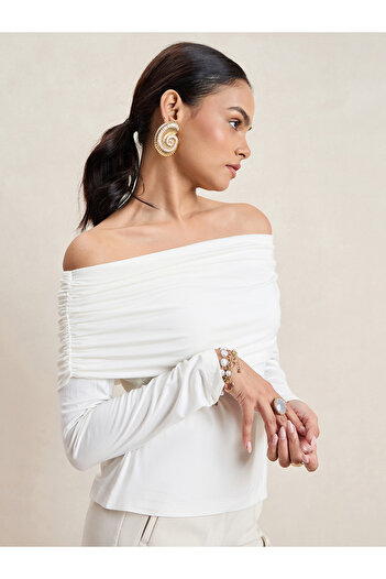 Femmella By Styli Solid Off-Shoulder Neck Ruched Detail Top