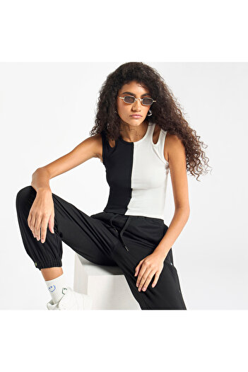 FAV Colourblock Ribbed Sleeveless Top With Cutout Detail And Round Neck