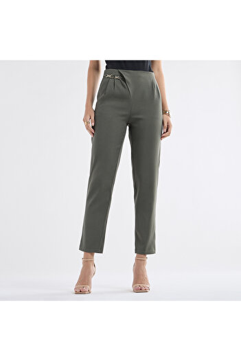 FAV Solid Pleated Regular Fit Trousers With Metallic Accent