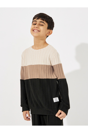 Styli Color Block Rib Knit Patch Detail Sweatshirt & Joggers Set
