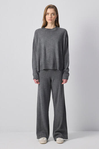 Touché Privé Sweater Pants Kit Suit