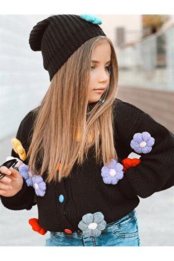 Hilal Akıncı Kids Tricotaj brodat margaretă pentru fete Cardigan Beanie