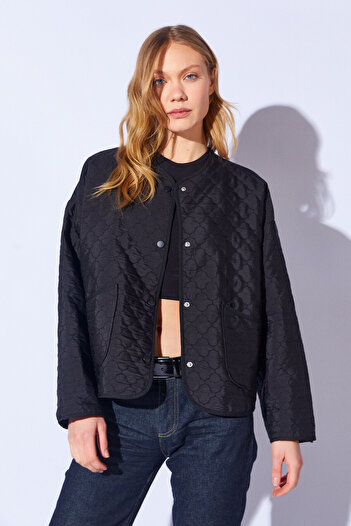 Manche Quilted Seasonal Bomber Jacket Black |   Mkw 351137 -01