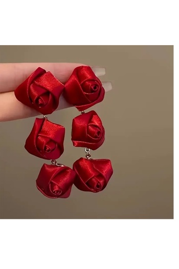 mos&more 1 Pair Stylish Gold-Tone Heart & Red Rose Dangle Earrings