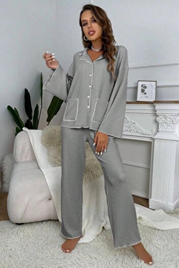 LC Waikiki Gri Cep Detaylı Düğmeli Kadın Pijama Takımı