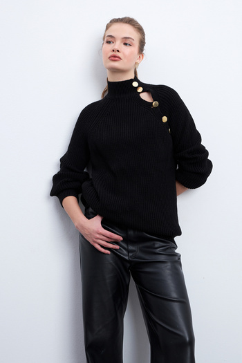 Know Black High Collar anD Button DetaileD Women's Raglan Sweater